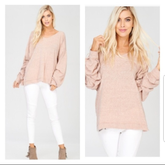 Wishlist Tops - Adorable Bubble Sleeved Top (reposh)